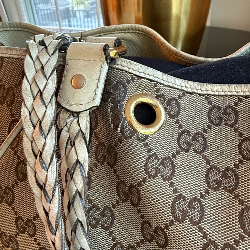 New Price! Gucci “Peggy” Iconic Monogram Large Tote - Picture 7 of 14